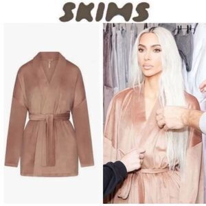 Skims Velour Sleep Top Sienna Wrap Pajama Top /Short Bathrobe size small